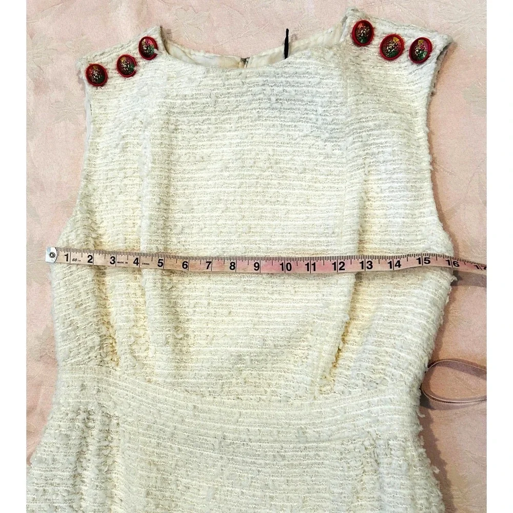 Chanel‎ Cream Tweed Sleeveless Dress Lion Head Buttons 2017 FR 42 US 8 10